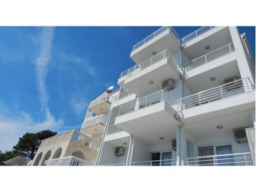Отель Apartments King  Подстрана